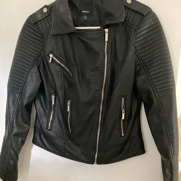 STUDIO F … details basic outerwear leather jacket - Picture 1 of 8